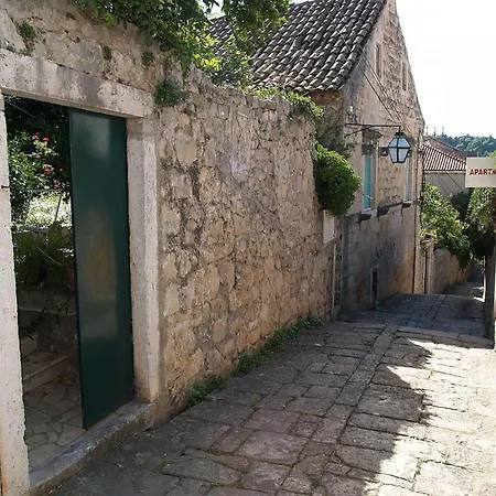 Apartment Milu - 80 M From Sea *